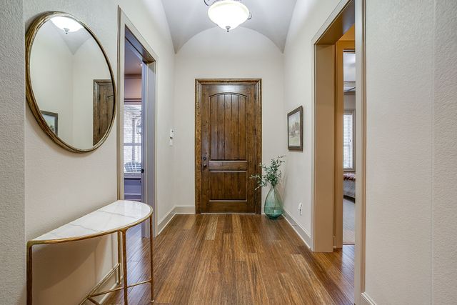 7101 Westover Drive, Granbury, TX 76049
