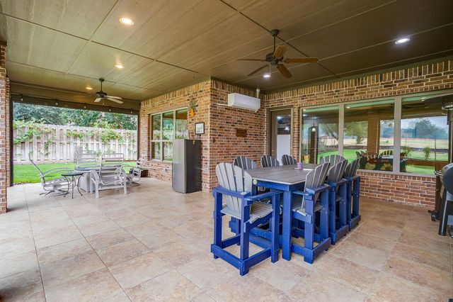 7101 Westover Drive, Granbury, TX 76049