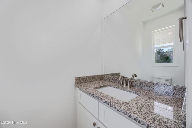 711 W Hayes Street, Burgaw, NC 28425