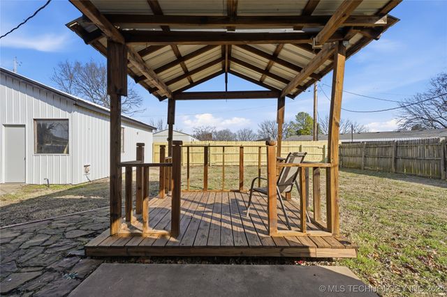 421 2nd Street, Ramona, OK 74061