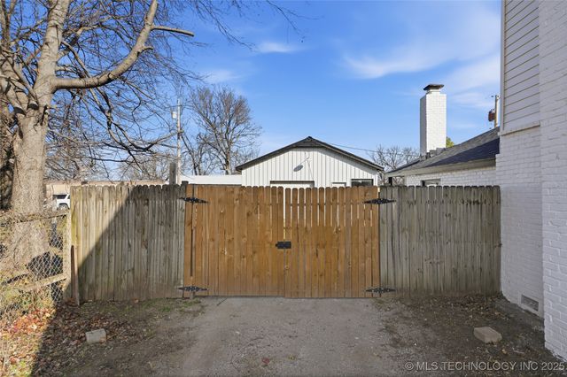 421 2nd Street, Ramona, OK 74061