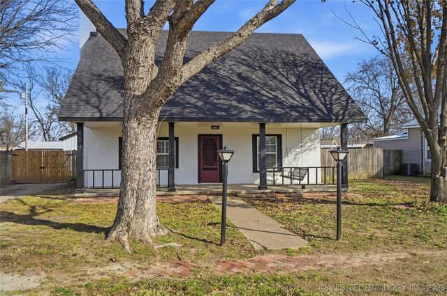 421 2nd Street, Ramona, OK 74061