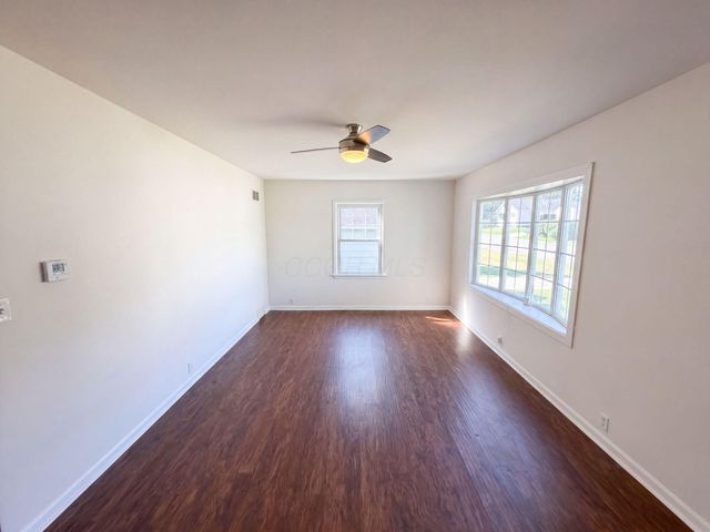 956 Meda Avenue, Lancaster, OH 43130