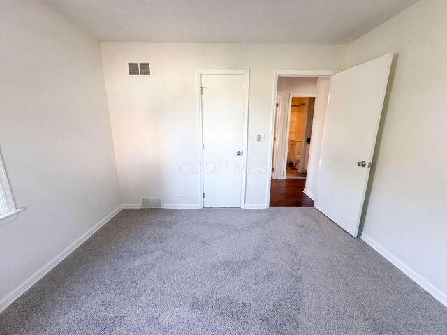956 Meda Avenue, Lancaster, OH 43130