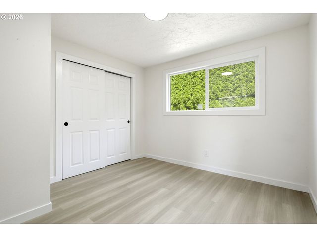 9905 Nw 4TH Ave, Vancouver, WA 98685