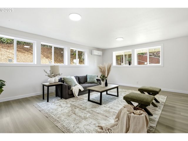 9905 Nw 4TH Ave, Vancouver, WA 98685