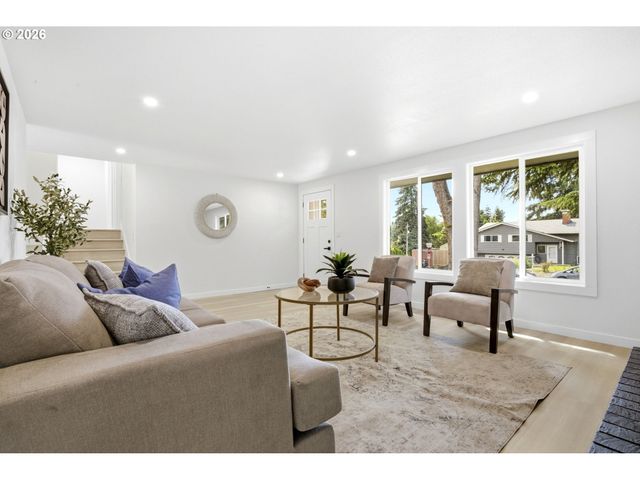 9905 Nw 4TH Ave, Vancouver, WA 98685