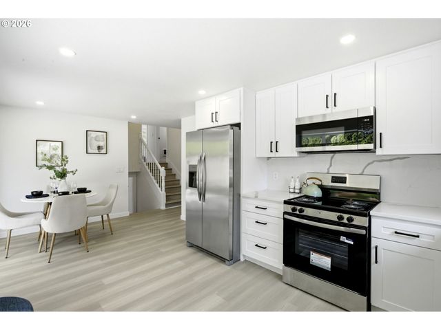 9905 Nw 4TH Ave, Vancouver, WA 98685