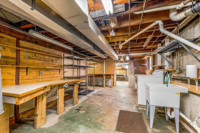 104 Milton Rd, Braintree, MA 02184