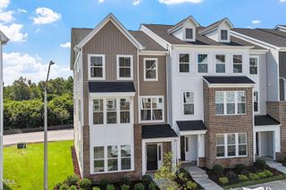 335 Chesapeake Commons Street 107, Garner, NC 27529