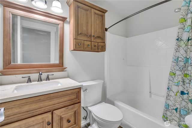 9407 202nd Avenue E, Bonney Lake, WA 98391