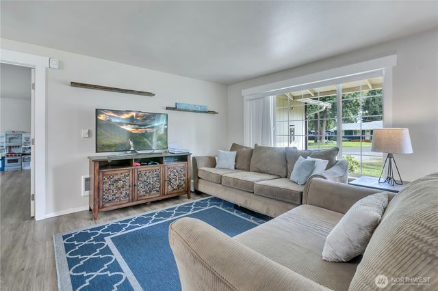 9407 202nd Avenue E, Bonney Lake, WA 98391