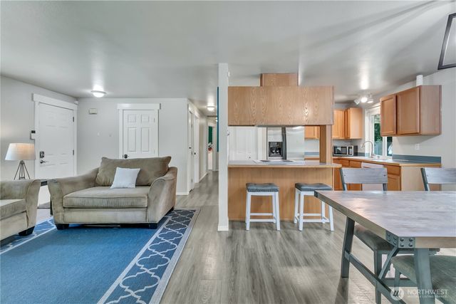 9407 202nd Avenue E, Bonney Lake, WA 98391