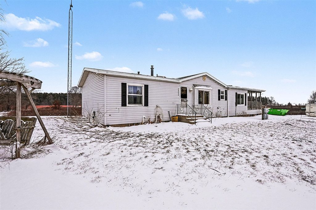 68854 34th Avenue, Covert, MI 49043
