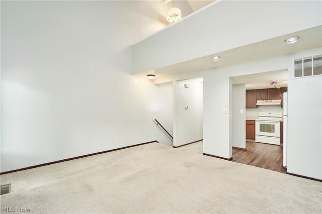 620 James Avenue, Cuyahoga Falls, OH 44221