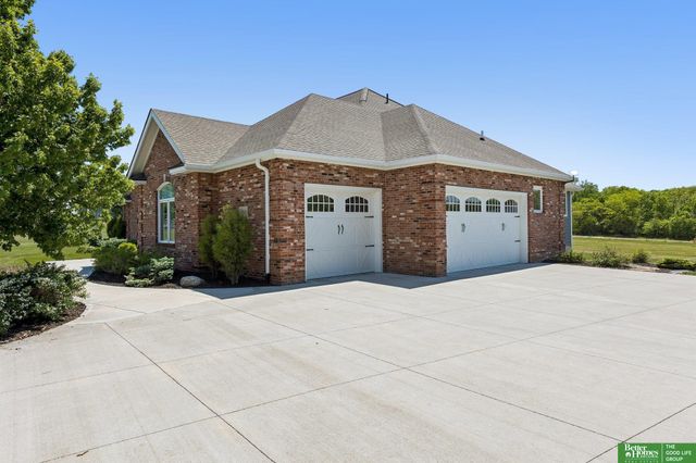 15521 S 79th Circle, Papillion, NE 68046
