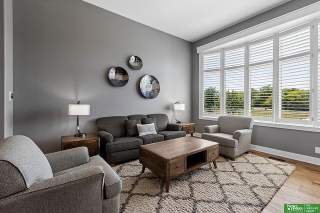 15521 S 79th Circle, Papillion, NE 68046