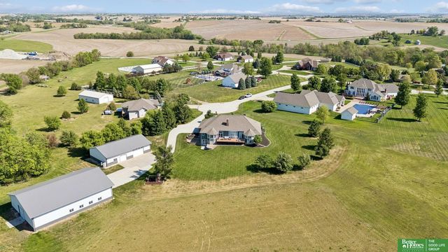 15521 S 79th Circle, Papillion, NE 68046