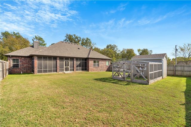 1723 S Pianalto Road, Tontitown, AR 72762
