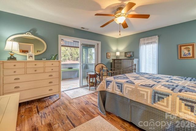 429 Kyfields Drive, Weaverville, NC 28787