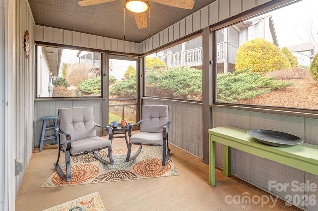 429 Kyfields Drive, Weaverville, NC 28787