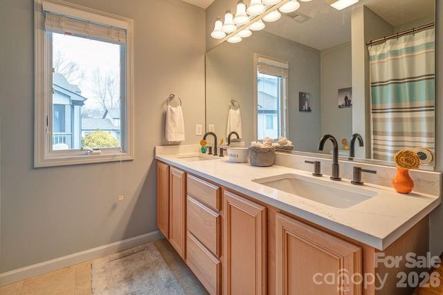 429 Kyfields Drive, Weaverville, NC 28787