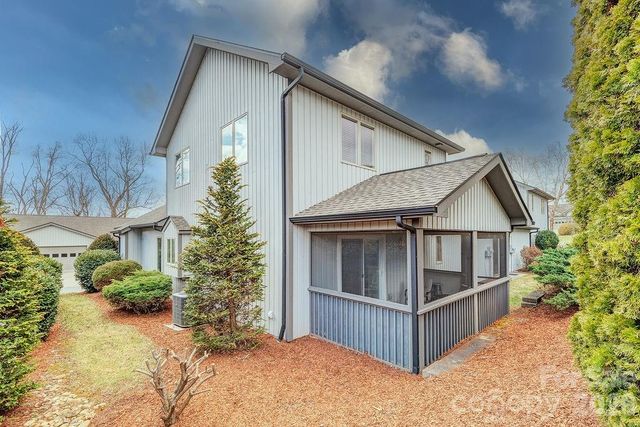 429 Kyfields Drive, Weaverville, NC 28787