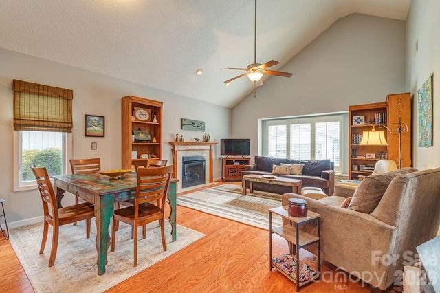 429 Kyfields Drive, Weaverville, NC 28787