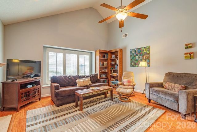 429 Kyfields Drive, Weaverville, NC 28787