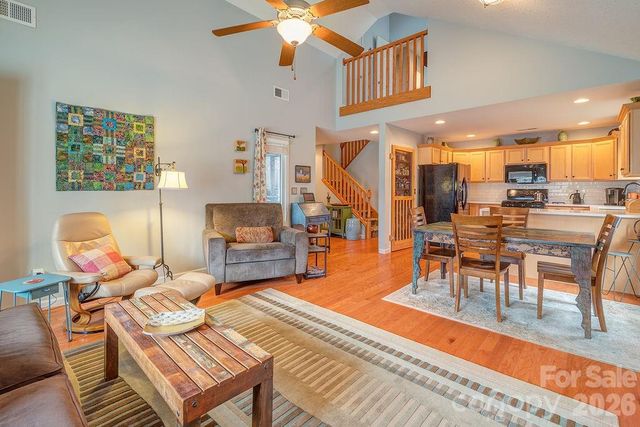 429 Kyfields Drive, Weaverville, NC 28787