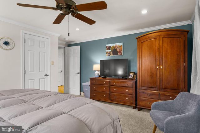 8730 EBERHARD RD, Coopersburg, PA 18036