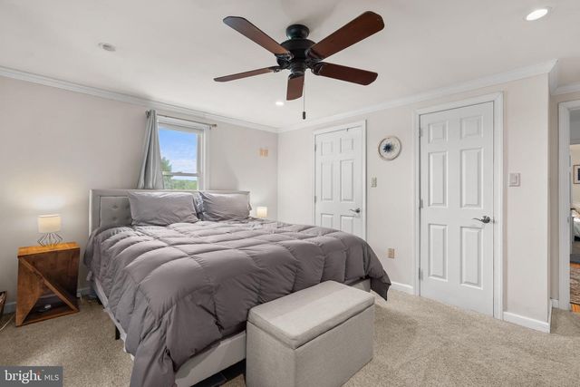 8730 EBERHARD RD, Coopersburg, PA 18036