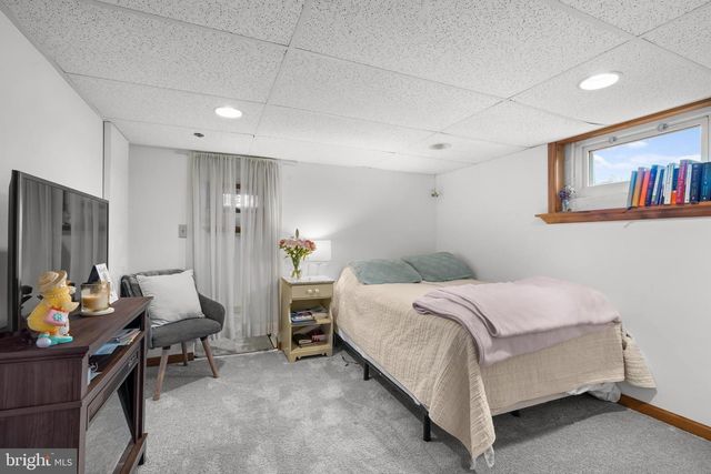 8730 EBERHARD RD, Coopersburg, PA 18036