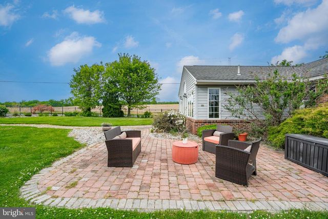 8730 EBERHARD RD, Coopersburg, PA 18036