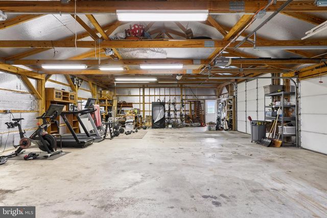 8730 EBERHARD RD, Coopersburg, PA 18036