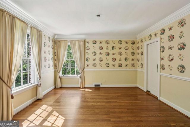 3031 W Pine Valley Road NW, Atlanta, GA 30305