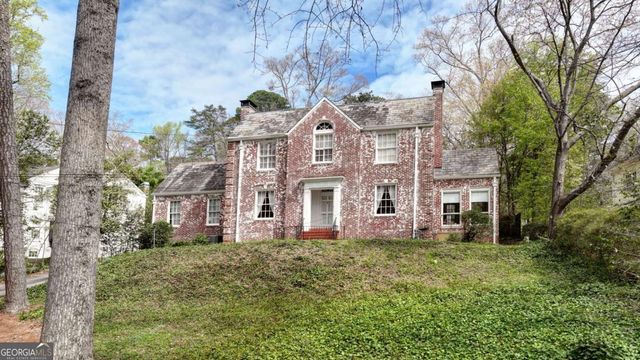 3031 W Pine Valley Road NW, Atlanta, GA 30305