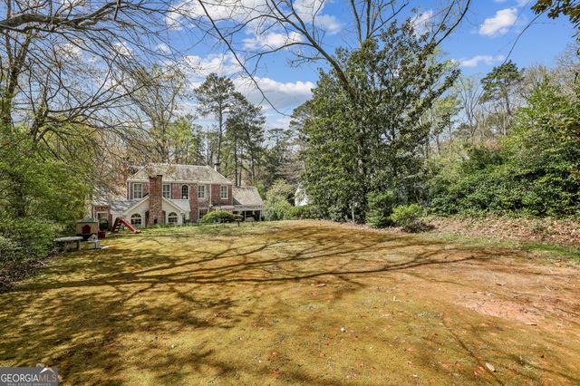 3031 W Pine Valley Road NW, Atlanta, GA 30305