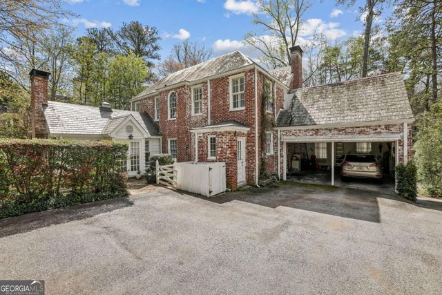 3031 W Pine Valley Road NW, Atlanta, GA 30305