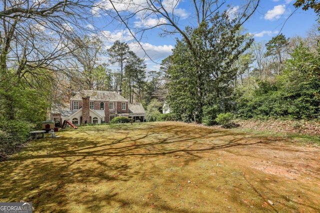 3031 W Pine Valley Road NW, Atlanta, GA 30305