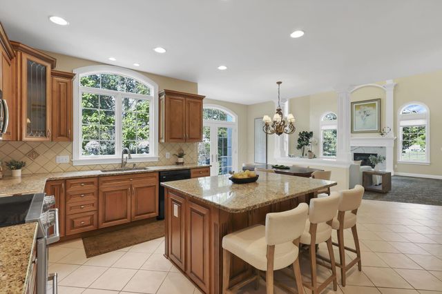 8400 Creek Hollow Road, Blacklick, OH 43004