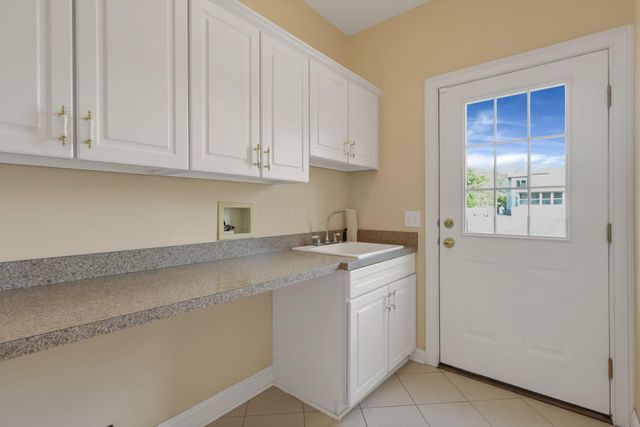 8400 Creek Hollow Road, Blacklick, OH 43004