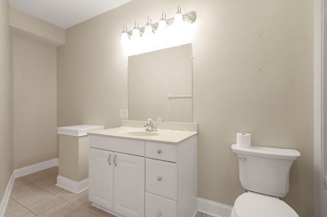 8400 Creek Hollow Road, Blacklick, OH 43004