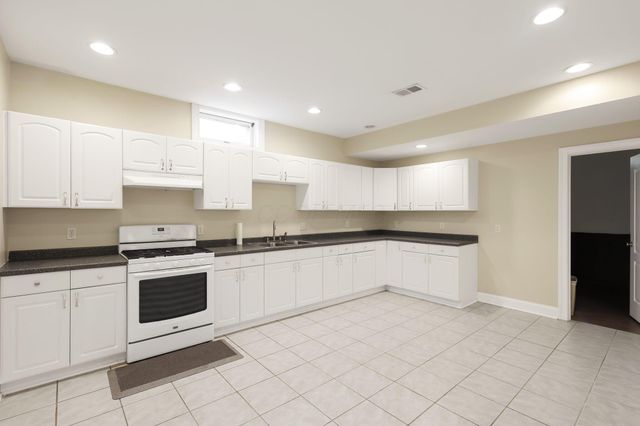 8400 Creek Hollow Road, Blacklick, OH 43004