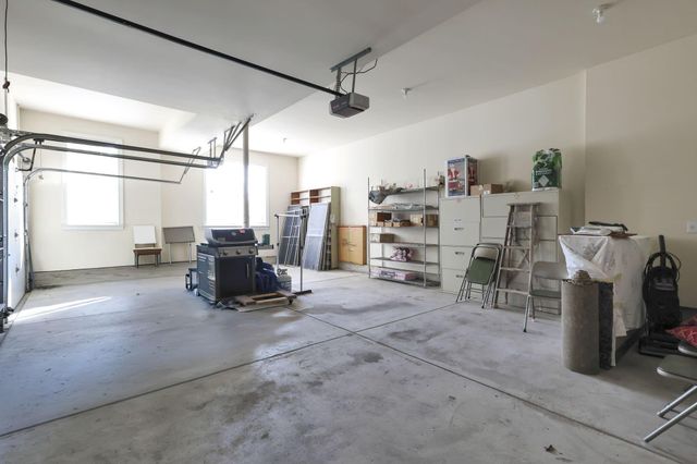 8400 Creek Hollow Road, Blacklick, OH 43004