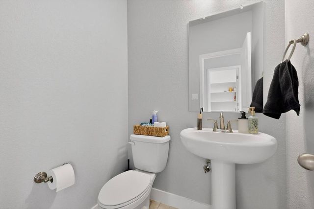 1070 Bali Road SE, Rio Rancho, NM 87124