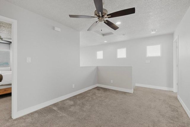 1070 Bali Road SE, Rio Rancho, NM 87124