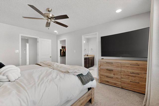 1070 Bali Road SE, Rio Rancho, NM 87124