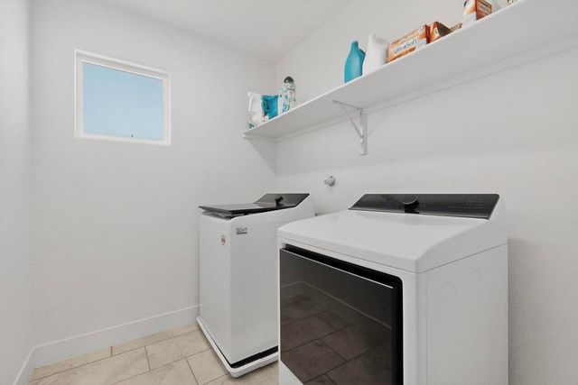 1070 Bali Road SE, Rio Rancho, NM 87124