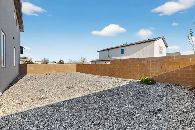 1070 Bali Road SE, Rio Rancho, NM 87124